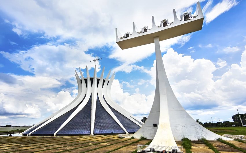 The 10 Coolest Buildings from Around the World | The Discoverer
