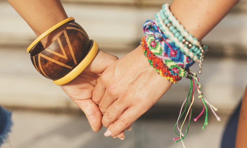 Free ‘Friendship’ Bracelets