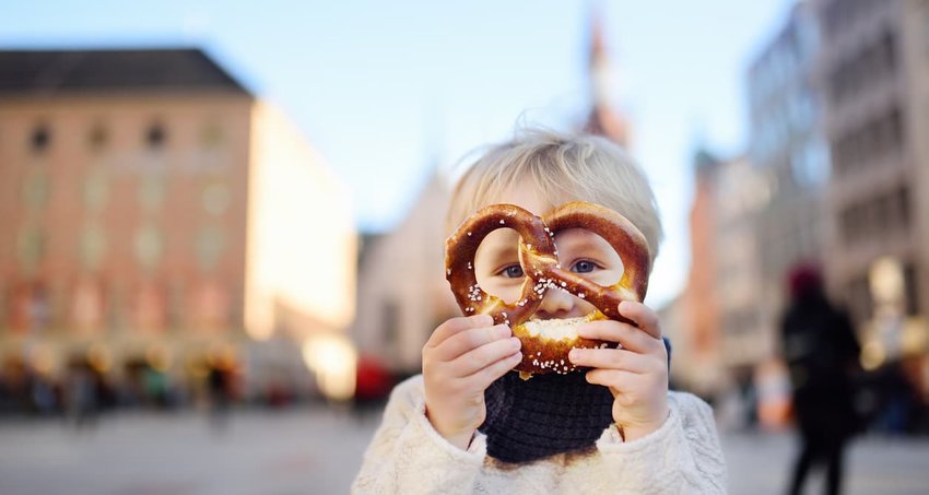 young girl at oktoberfest