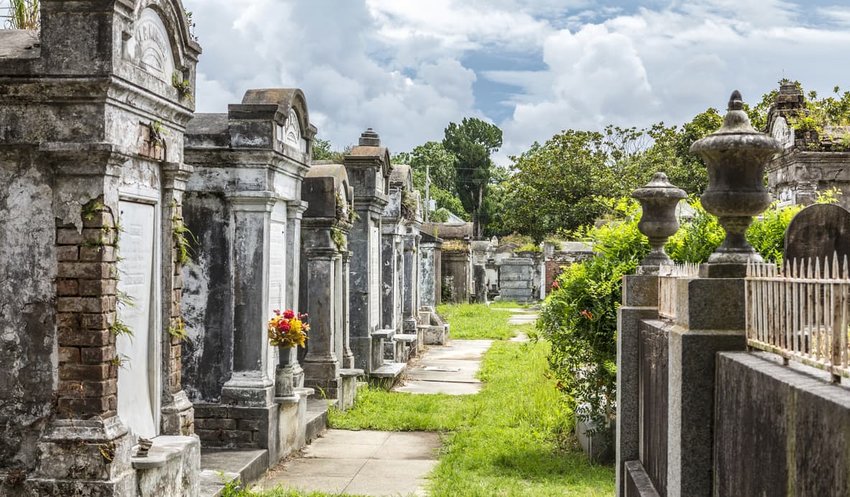 Grave site at the Saint Louis La Fayette Cemetery