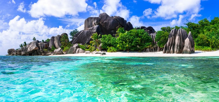 Anse source d'argent in La digue island, Seychelles