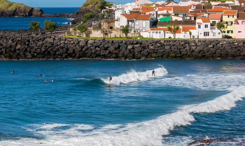 Surf School in Sao Rogue on Sao Miguel Island