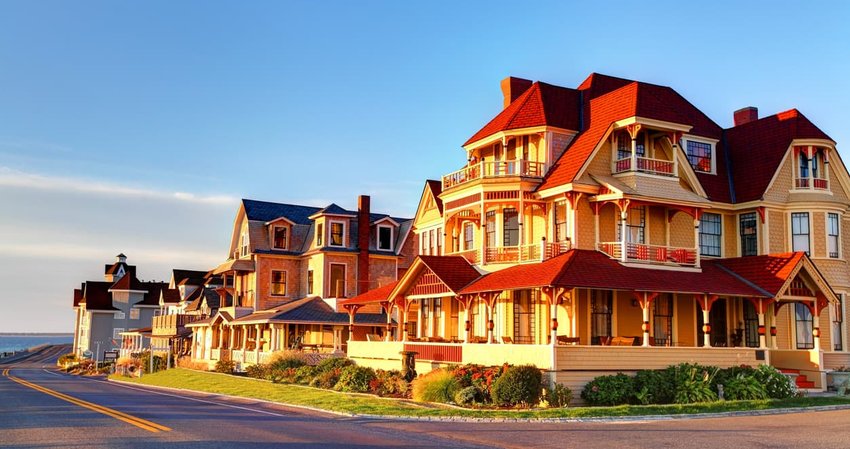 Idyllic cottage row in Martha’s Vineyard, Massachusetts, USA