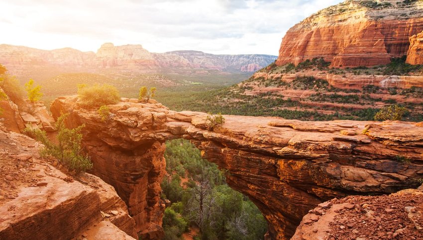 Devil's Bridge Trail, scenic view panoramic landscape, Sedona, Arizona, USA