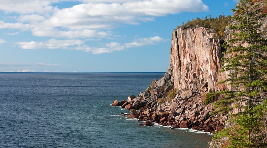 Sea cliff overlooking Lake Superior