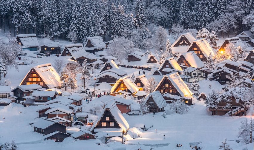 Shirakawago in winter, light-up