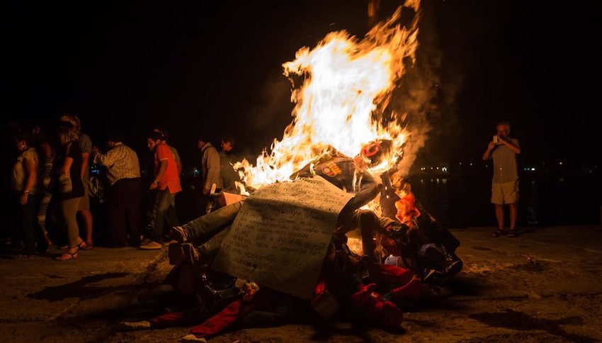 Ecuador-bonfire-New-Year-s-Eve
