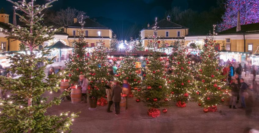 Christkindlmarkt Hellbrunn, Salzburg, Austria