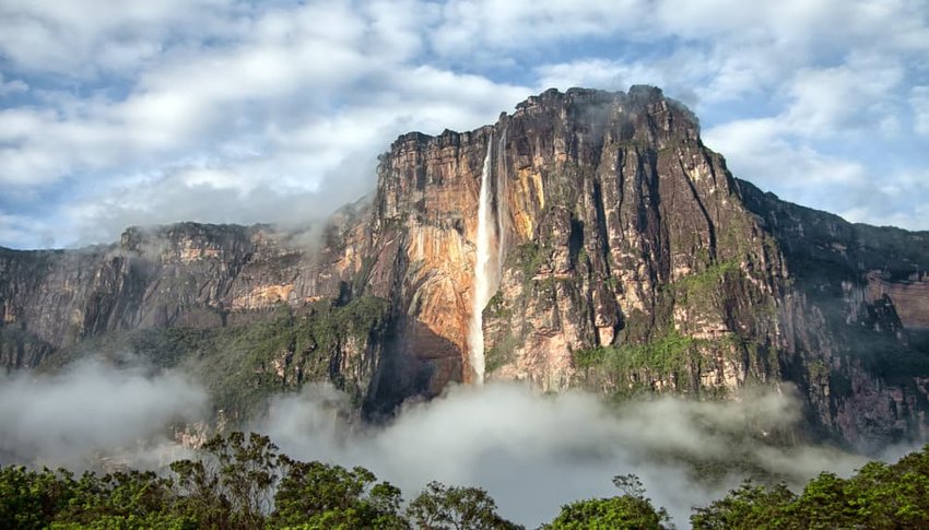 Salto Angel in the morning light