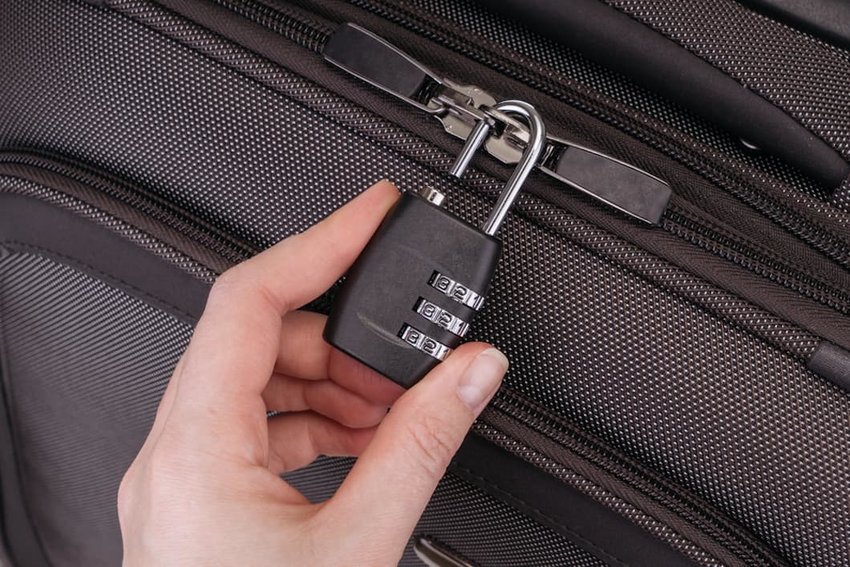 5 Ingenious Products Designed to Thwart Pickpockets