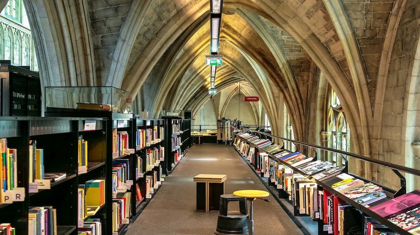 bookstore tourism