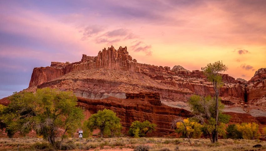 Photo of rock formations in Capitol Reef National Park