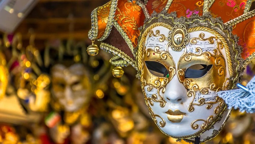 Venetian mask making: unveiling the artistry of carnival masks