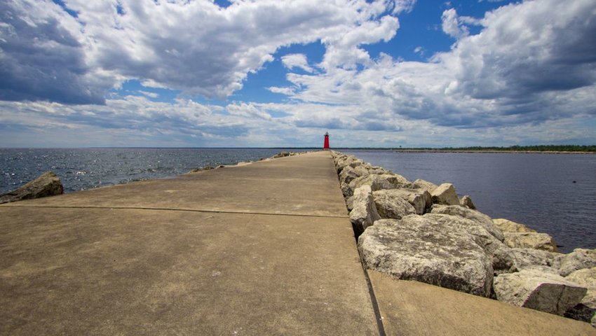 lake michigan tourist attractions