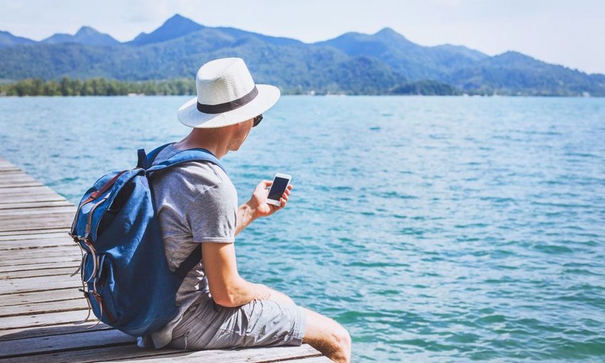 5 Apps That Will Make Traveling Easier