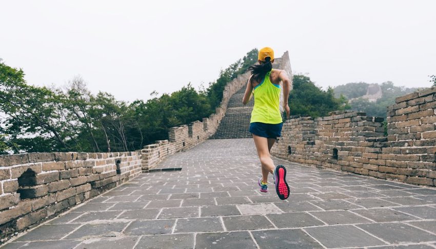 runner on great wall of china