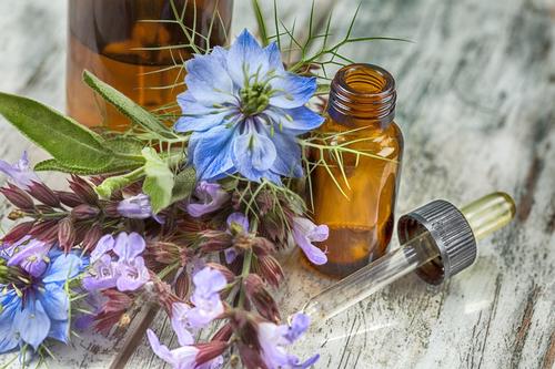 Essential oils and flowers