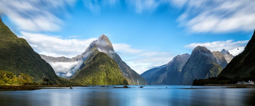 Milford Sound in Fiordland National Park, South Island of New Zealand