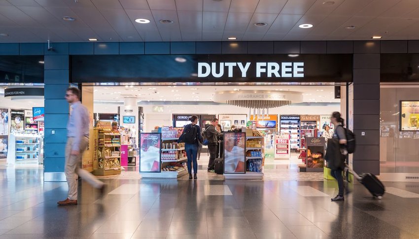 5 Things You Should Buy at the Airport