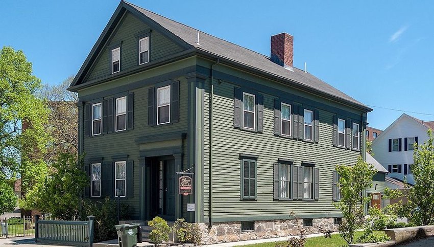 Side view of the Lizzie Borden House, Fall River, Massachusetts