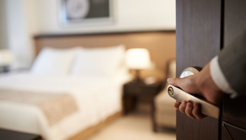 8 Inventive Hotel Hacks for the Savvy Traveler