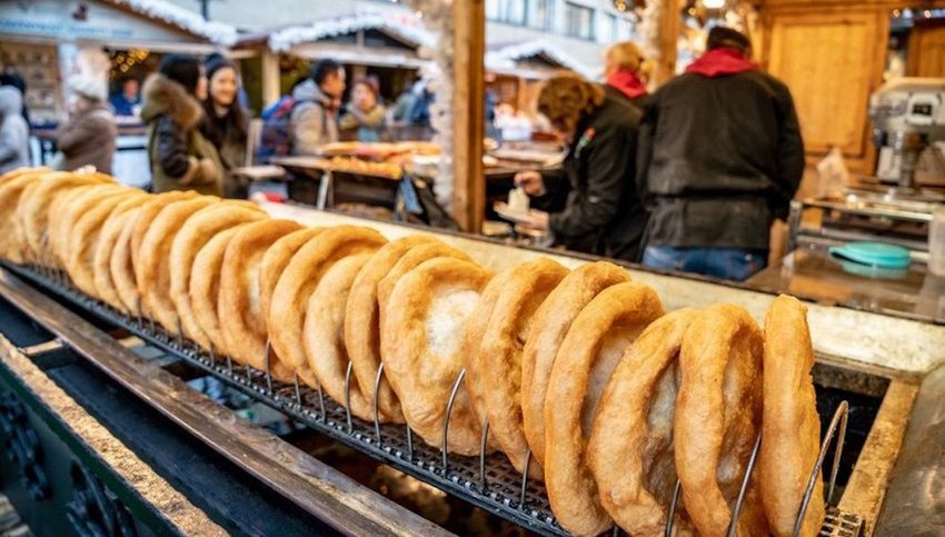 Mouthwatering Treats to Try at Europe’s Christmas Markets