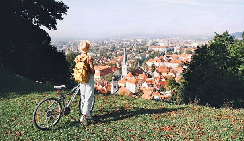 25 Ways You Can Be a Better Traveler in 2020