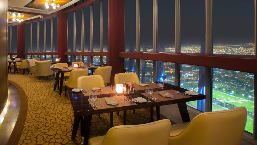 Restaurant with panoramic views 