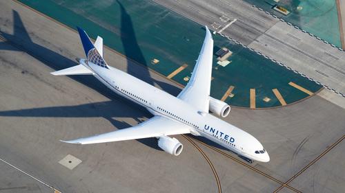 United's Newest Card Includes Unlimited Lounge Access, And 100,000 Bonus Miles