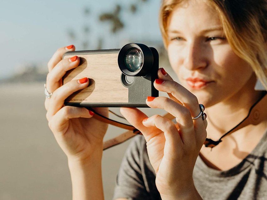 This Is the Most Important Smartphone Photography Accessory You Can Buy