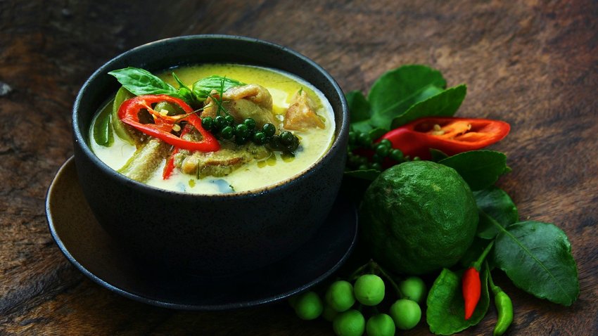 How to Make Thai Green Curry At Home