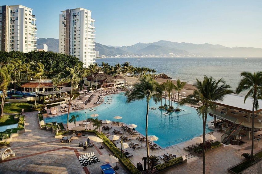 Unwind In Puerto Vallarta With This Flexible, Refundable Deal