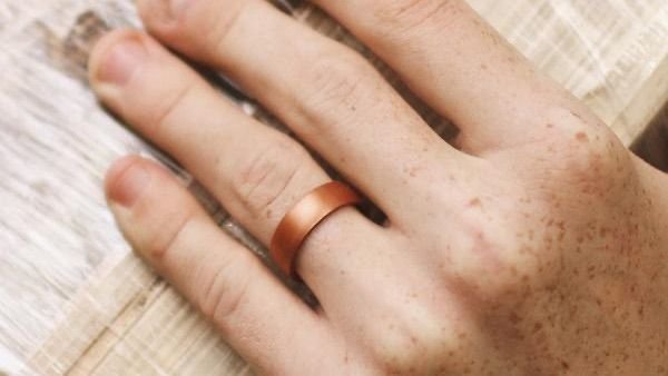 Why You Should Wear Silicone Rings Any Time You Travel