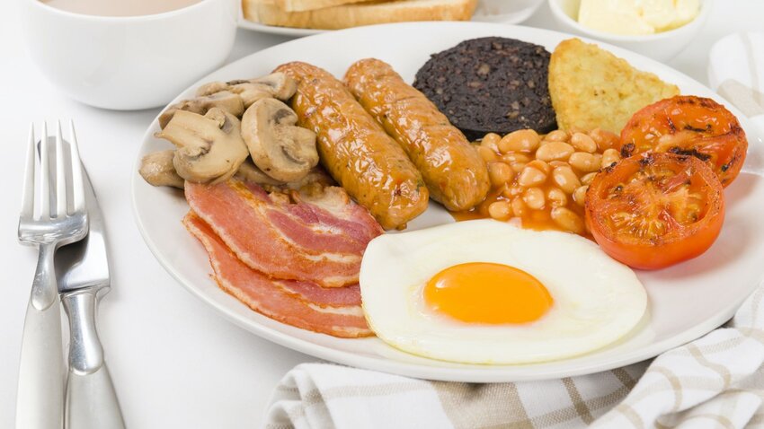 the-rich-history-of-the-traditional-english-breakfast-the-discoverer