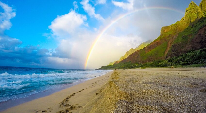 best hawaiian island to visit reddit