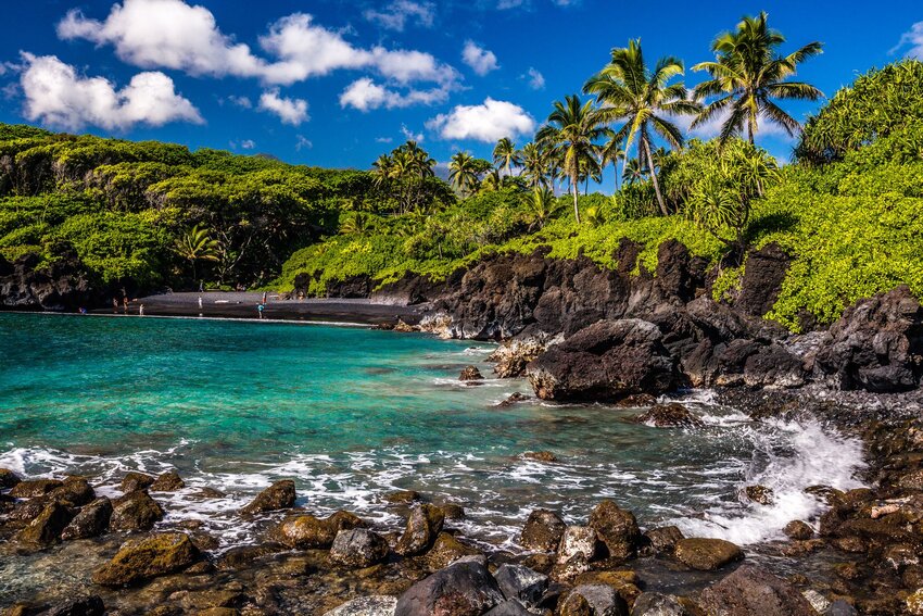 Oahu vs Maui - Where to Go On Your Next Trip to Hawaii