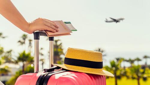 8 Safety Tips While Traveling Abroad