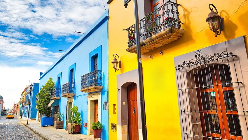 Oaxaca city, Scenic old city streets and colorful colonial buildings in historic city center.