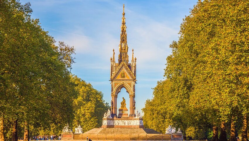 Autumn season at Albert Memorial in London.