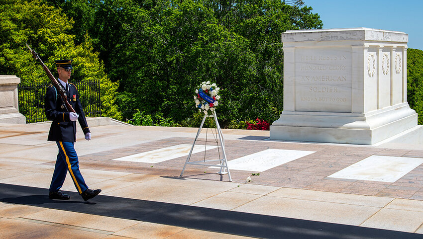Military honor guard at the Tomb of the Unknown Soldier in Arlington National Cemetery.
