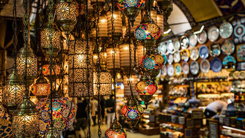 Hanging lights at Grand Bazaar.