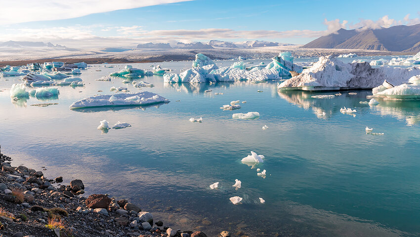 Jokulsarlon glacier lagoon, view of icebergs floating.